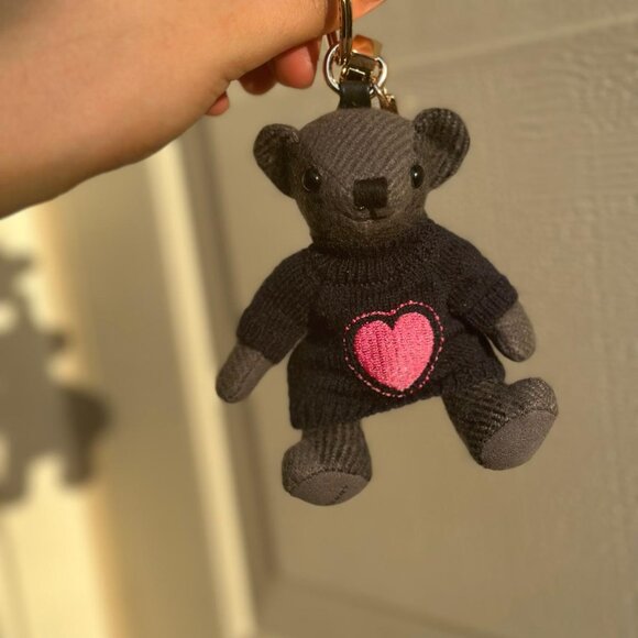Burberry Keychain Thomas Bear With heart sweater Birthday Day Gift Idea - Picture 3 of 12